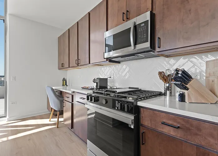 K2 Sky High With Stunning Views In West Loop Chicago