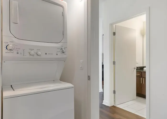 K2 Sky High With Stunning Views In West Loop