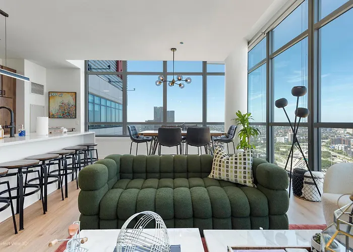 K2 Sky High With Stunning Views In West Loop Chicago